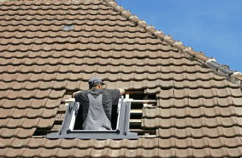 Pose de velux - Saint-Jean-de-la-Porte
